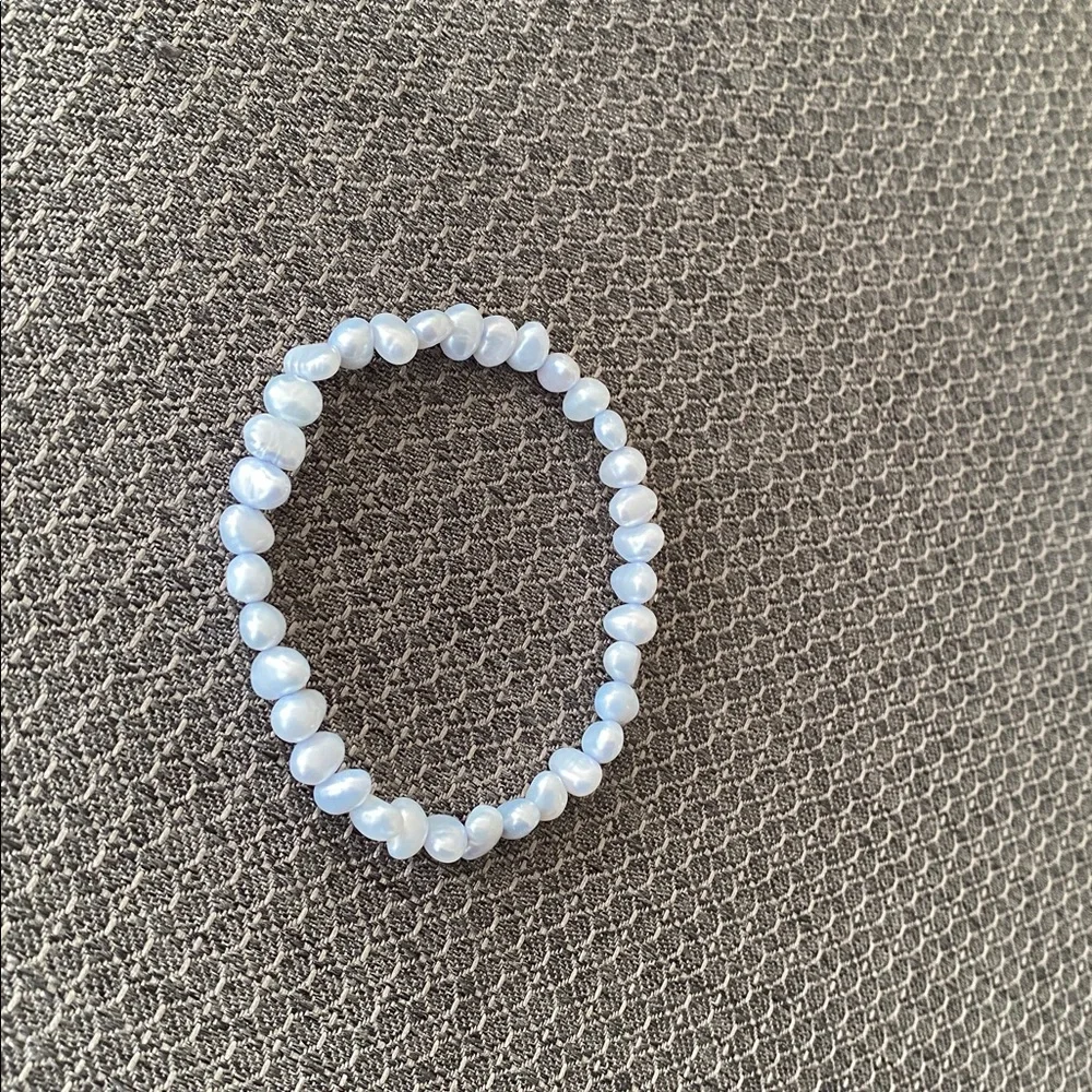 Icy Blue Freshwater Pearl Stretch Bracelet - Picture 4 of 6